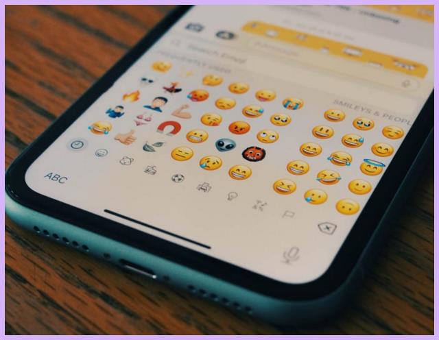 Cara mengubah emoji iPhone di HP android